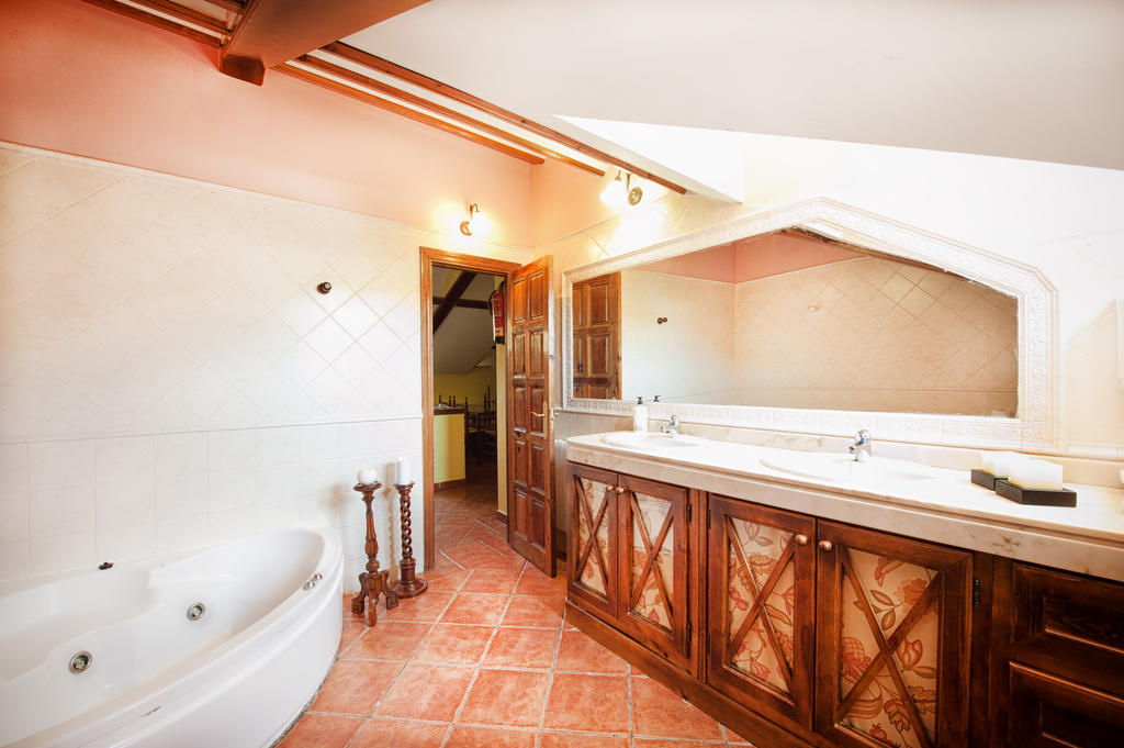 Apartamentos El Pajar Del Abuelo Peralejos de las Truchas Pokoj fotografie