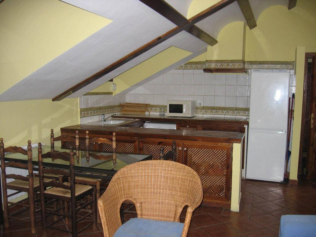 Apartamentos El Pajar Del Abuelo Peralejos de las Truchas Pokoj fotografie