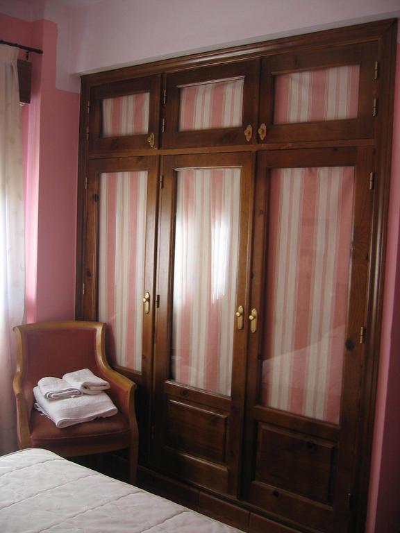 Apartamentos El Pajar Del Abuelo Peralejos de las Truchas Pokoj fotografie