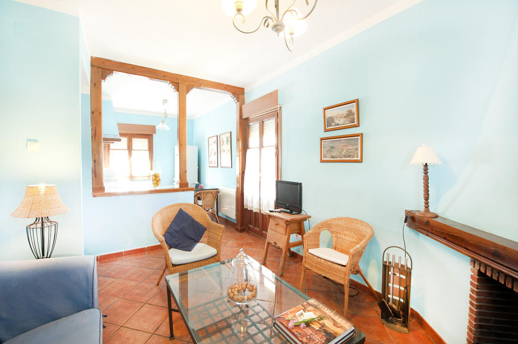 Apartamentos El Pajar Del Abuelo Peralejos de las Truchas Pokoj fotografie